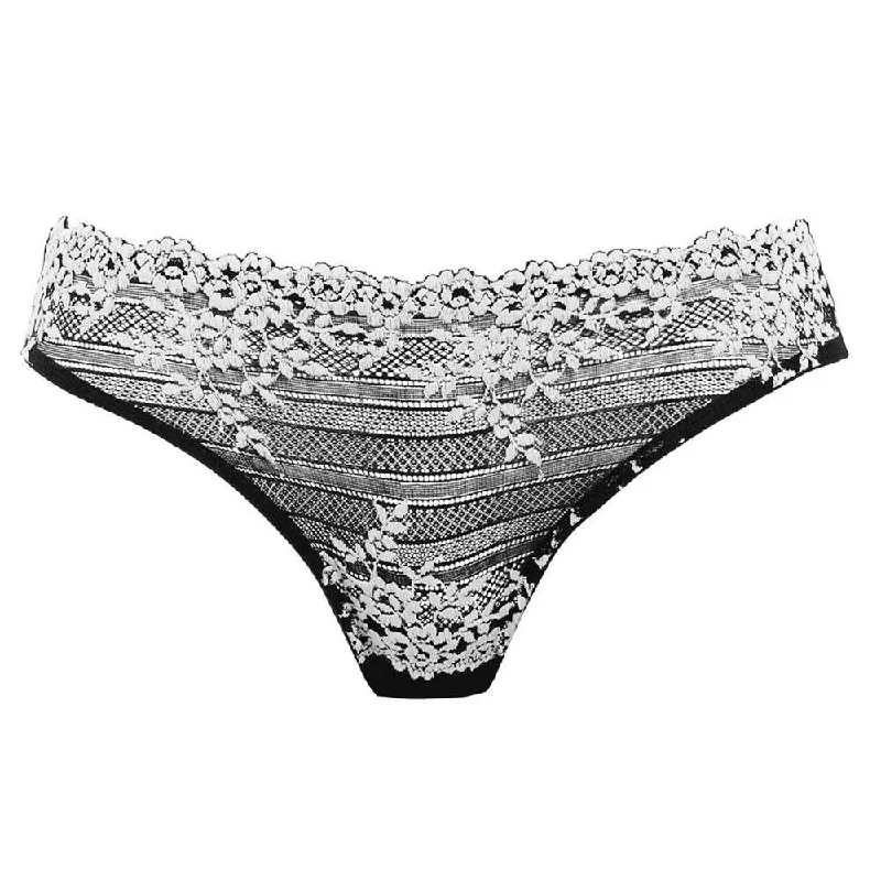 Wacoal Embrace Lace Bikini brief